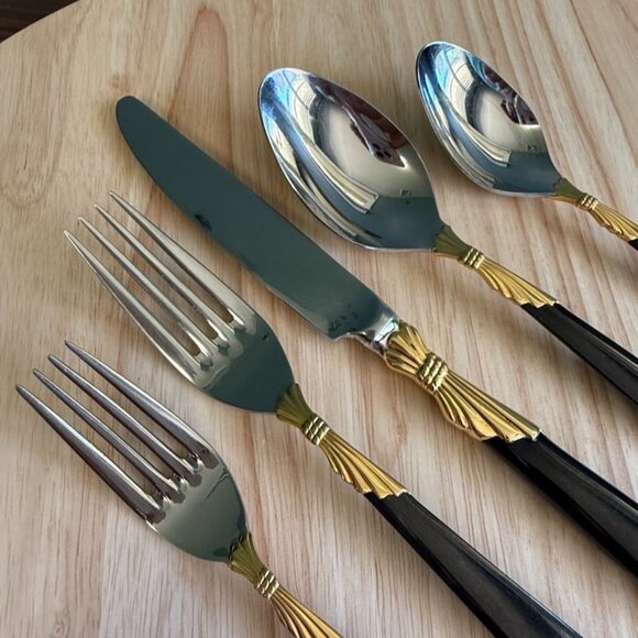 5-Piece Patrick Yamazaki Lindi Flatware Set Black Handles & Gold Accents Japan S - Picture 2 of 10